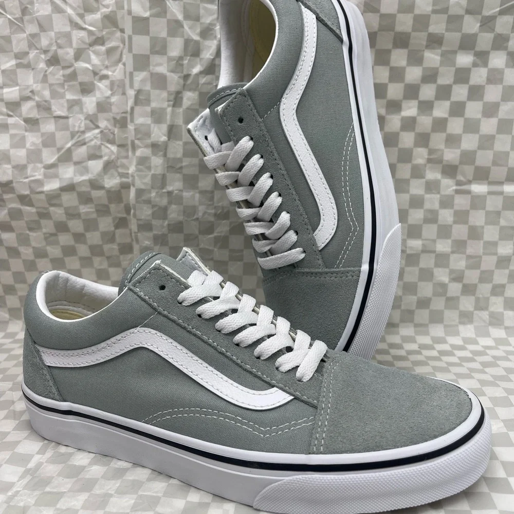 Vans WMNS Old Skool
Color Theory Pure Grey
VN000CR5EPO Sneakers - Picture 13 of 16